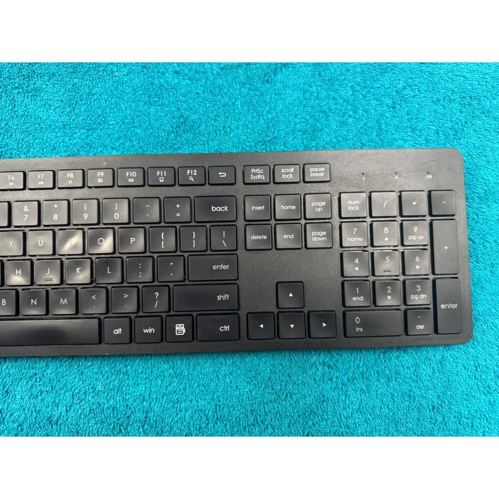 KM690‎ Wireless Keyboard and New Dell Wired Mouse Combo Full Size Black Slim